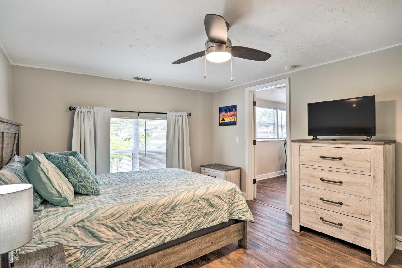 Pet-Friendly Gulfport Home Less Than 2 Mi To Beach سانت بطرسبرج المظهر الخارجي الصورة